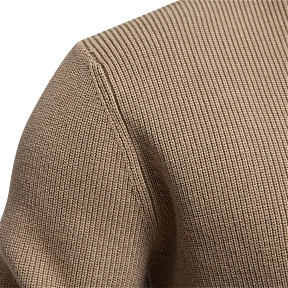 LUCA | Stijlvolle herenpullover met knoopdesign