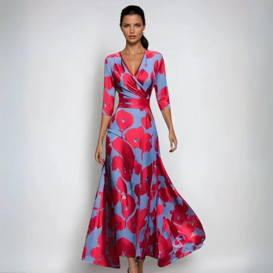 VEERLE | Elegante Wikkeljurk met Floreale Pracht en Flatterend Silhouet