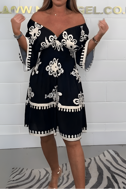 LUCA | Korte Boho Bloemenjurk met Flatterende Snit voor Elegante Vakantie- of Evenementlook