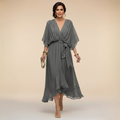 FAY™ | Stralend de zomer door met de FAY™ V-hals Jurk.