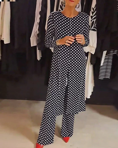 LARA | Compleet Twee Stukken met Stippenprint voor Ontspannen Elegantie en Veelzijdige Zomerse Looks