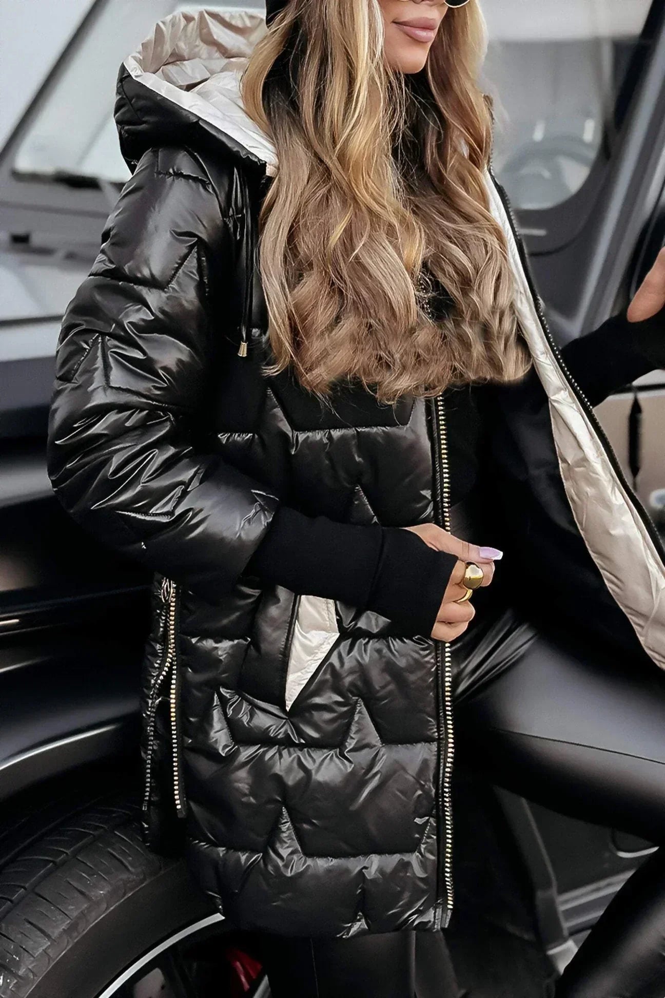 MAYA | Lange Winterjas met Beschermende Warmte en Tijdloze Elegantie